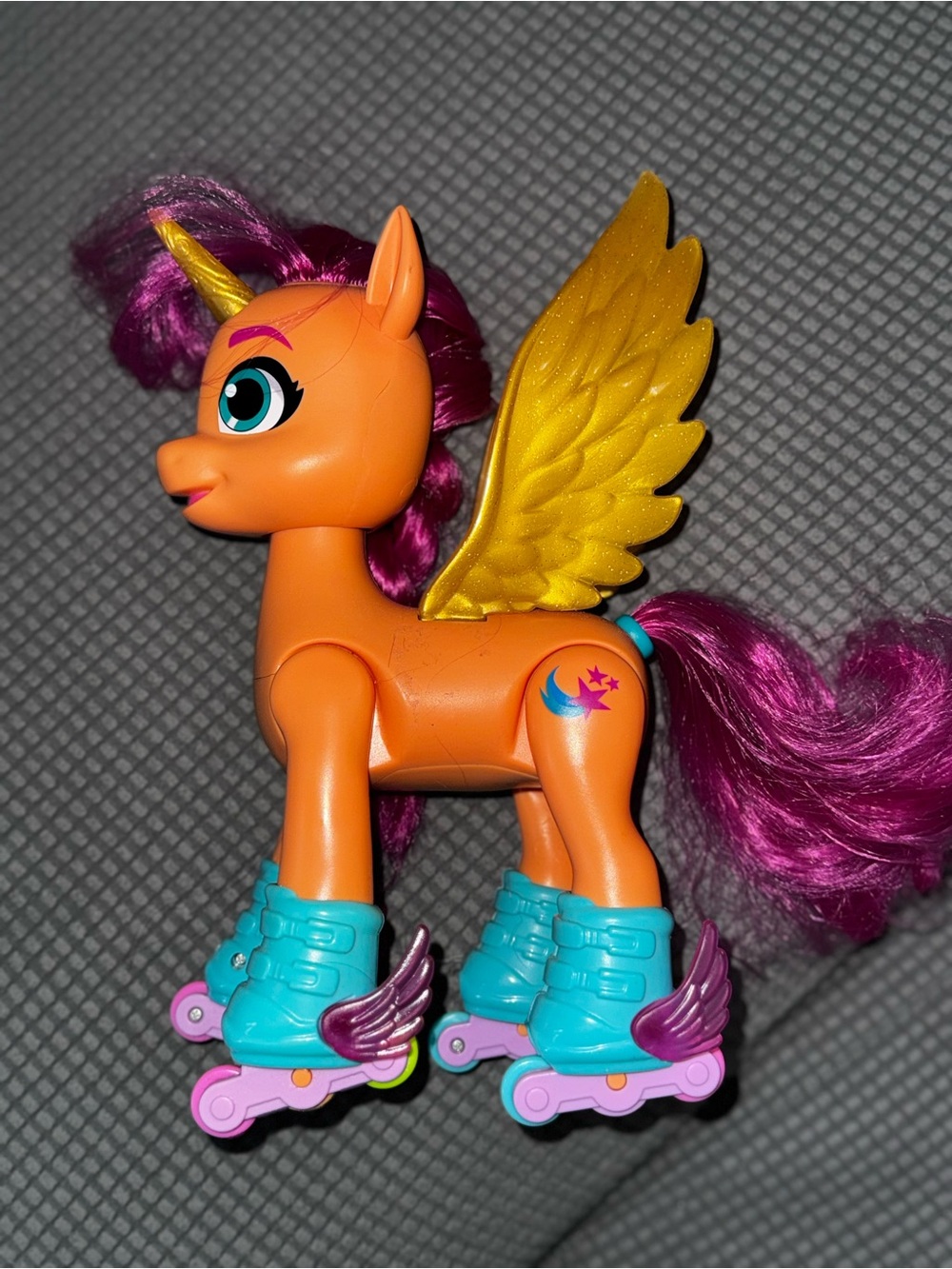 My Little Pony: A New Generation Sing 'N Skate Sunny Starscout